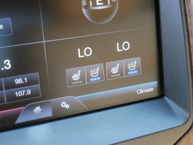 Used 2013  Ford XL image 27