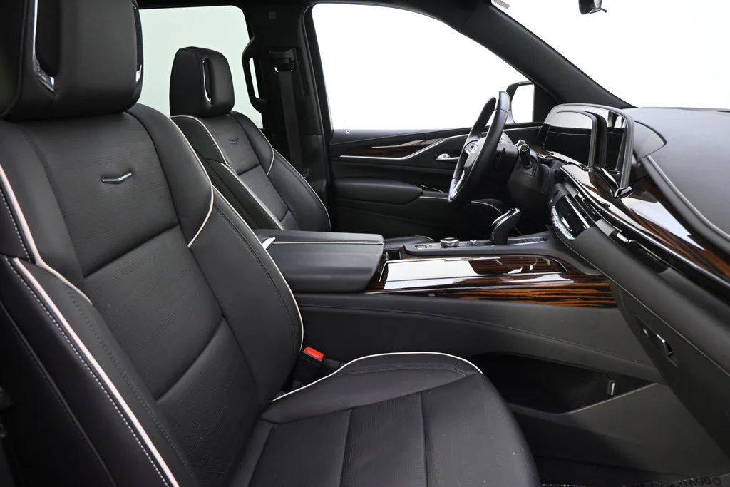 Used 2023 BLACK RAVEN Cadillac 4WD Premium Luxury image 16