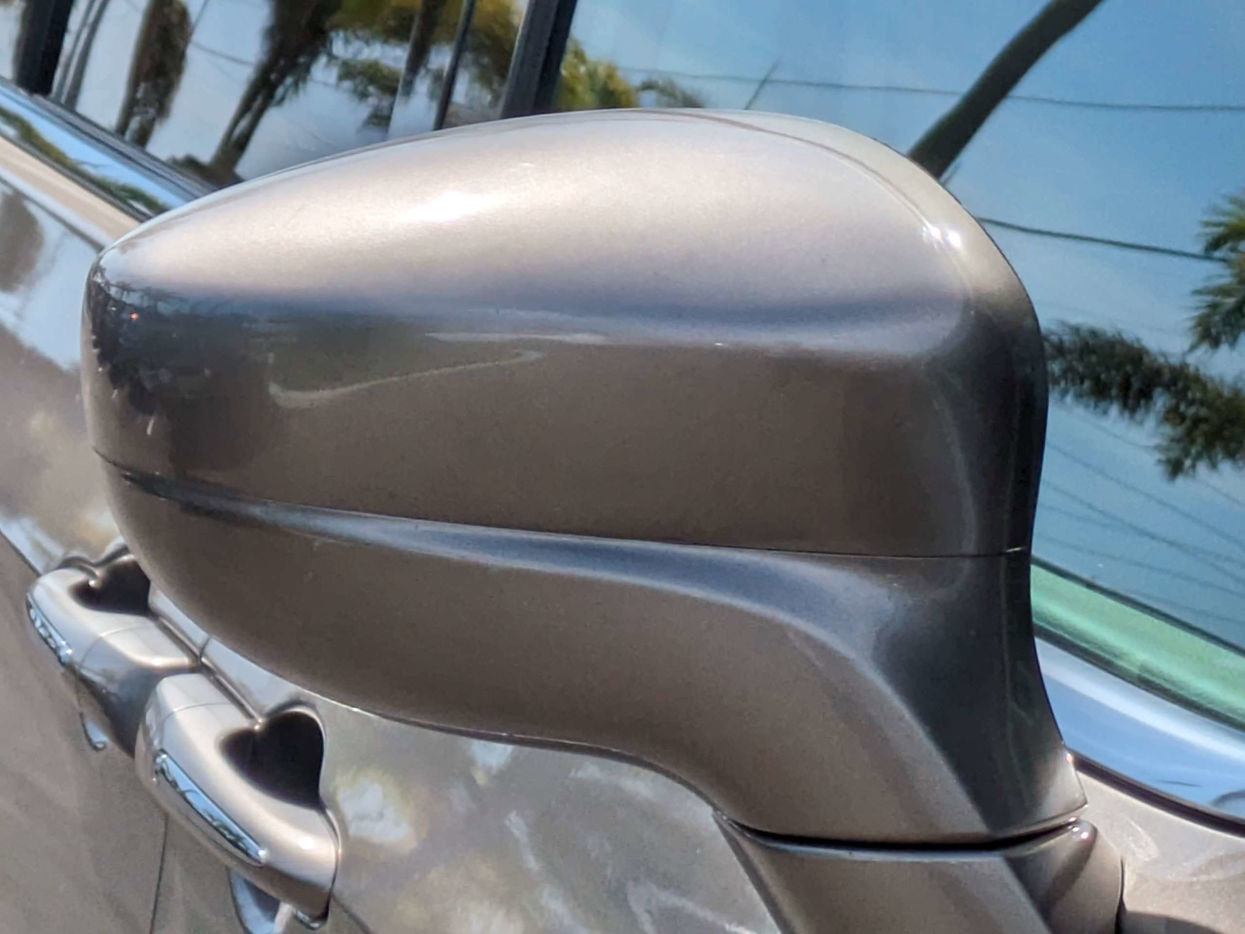 Used 2018 Silver Chrysler Touring L image 12