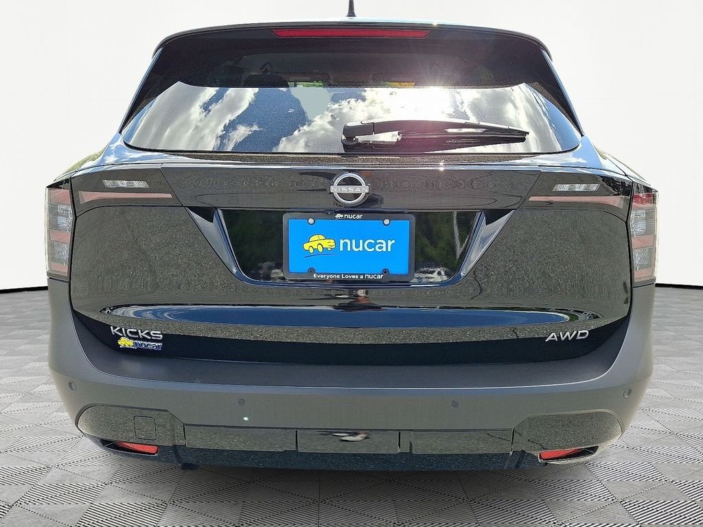 Used 2025 Black Nissan SV image 6