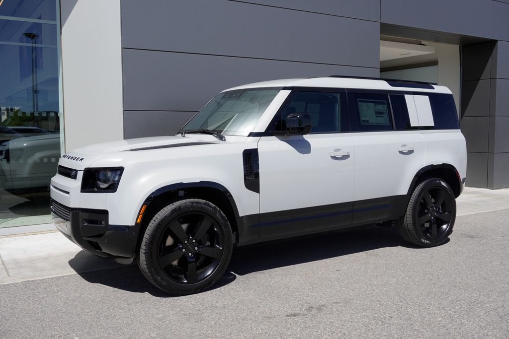 New 2026 Borasco Grey Land Rover X-Dynamic SE image 3