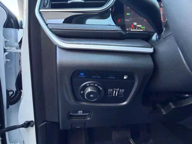 Used 2023 White Jeep 4xe image 23