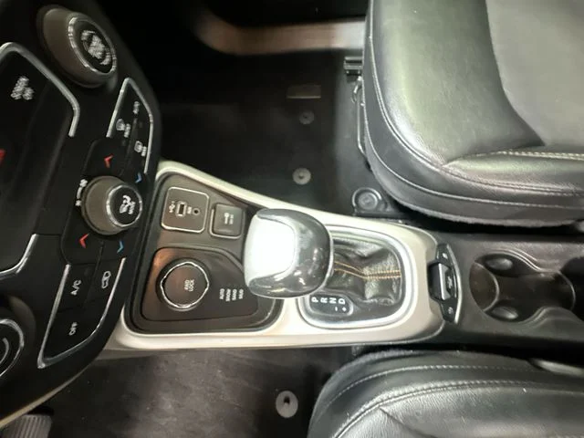 Used 2019 Gray Jeep Latitude image 21