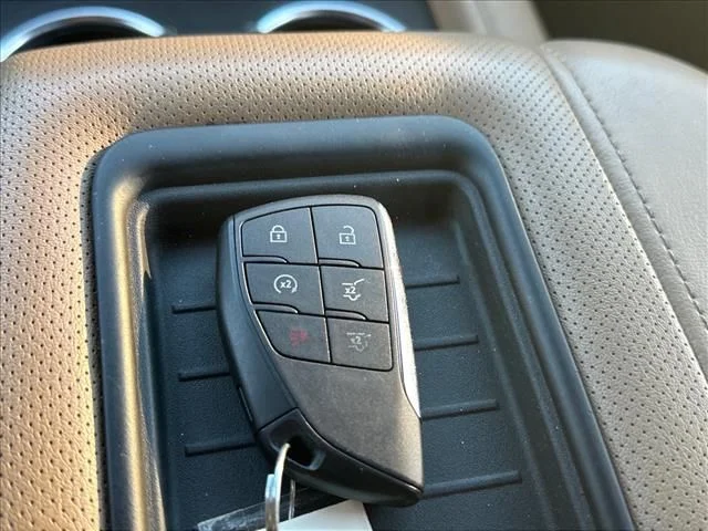 Used 2021 White Chevrolet Premier image 34