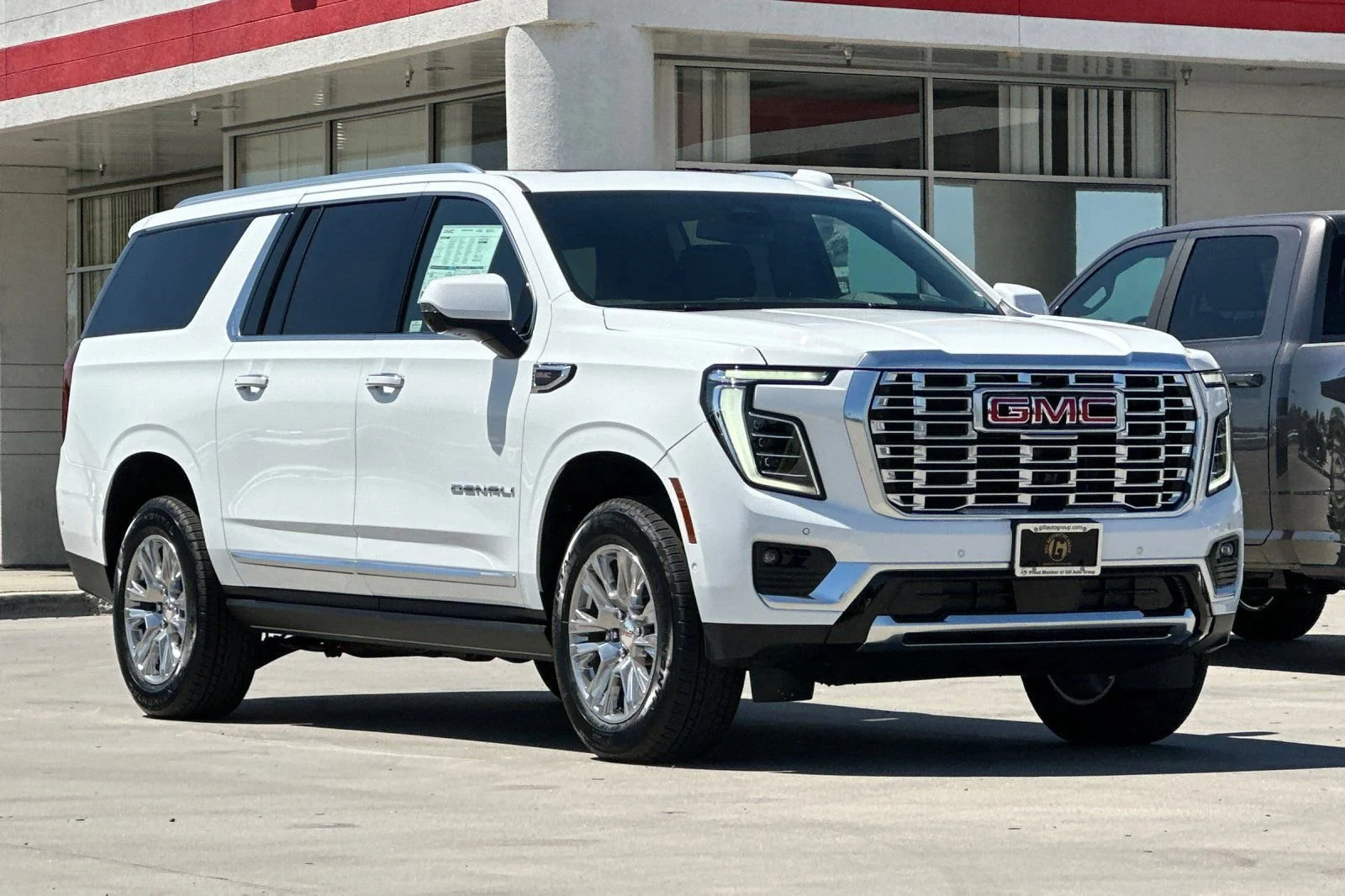 2026 GMC Yukon XL Denali - Photo 9
