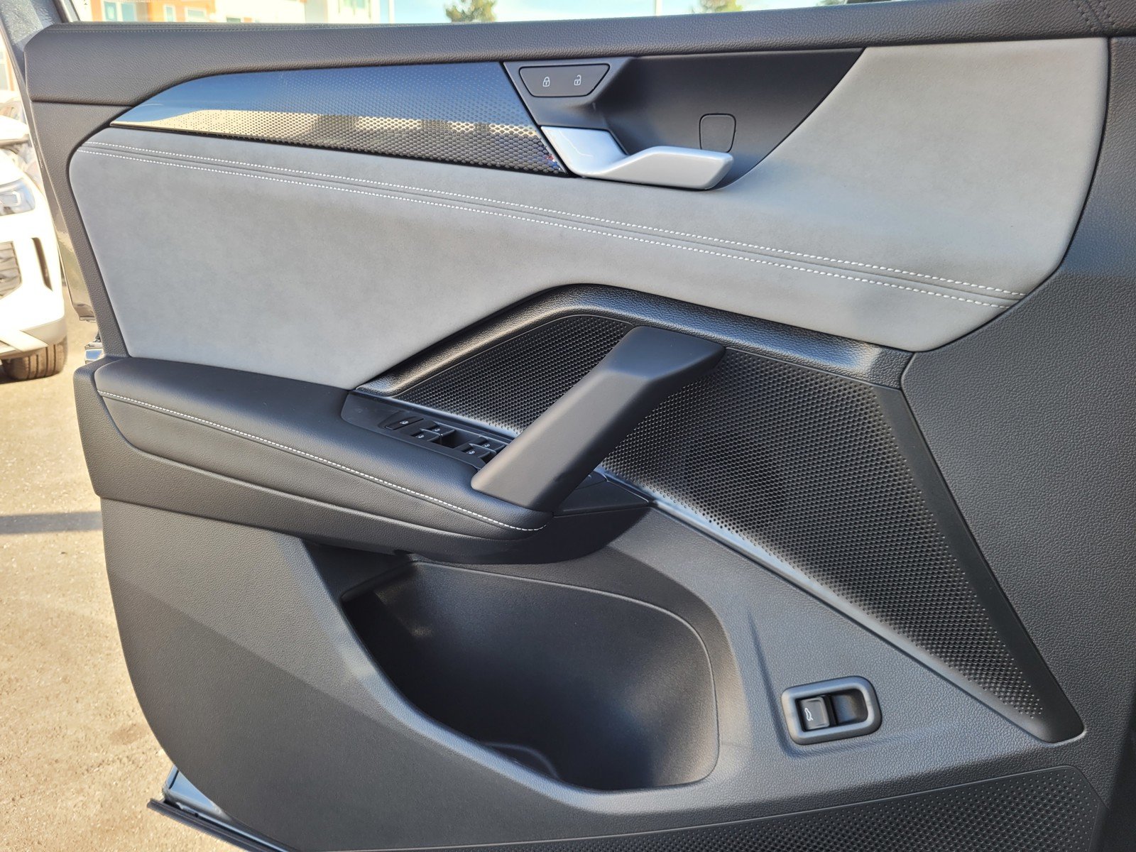 New 2026 Gray Volkswagen 2.0T SE image 10