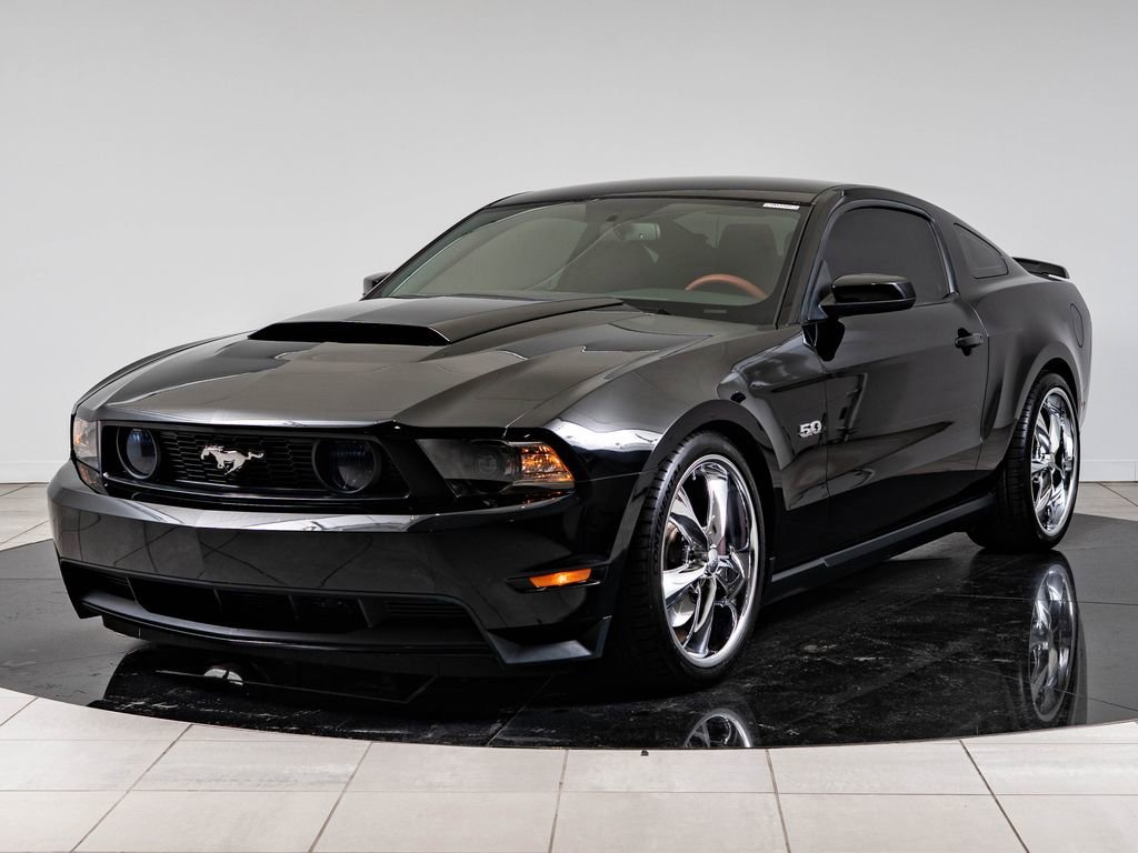 2012 Ford Mustang GT Premium's photo