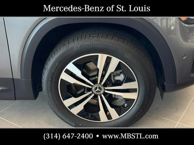 New 2026 Mountain Grey Metallic Mercedes-Benz GLB 250 image 3