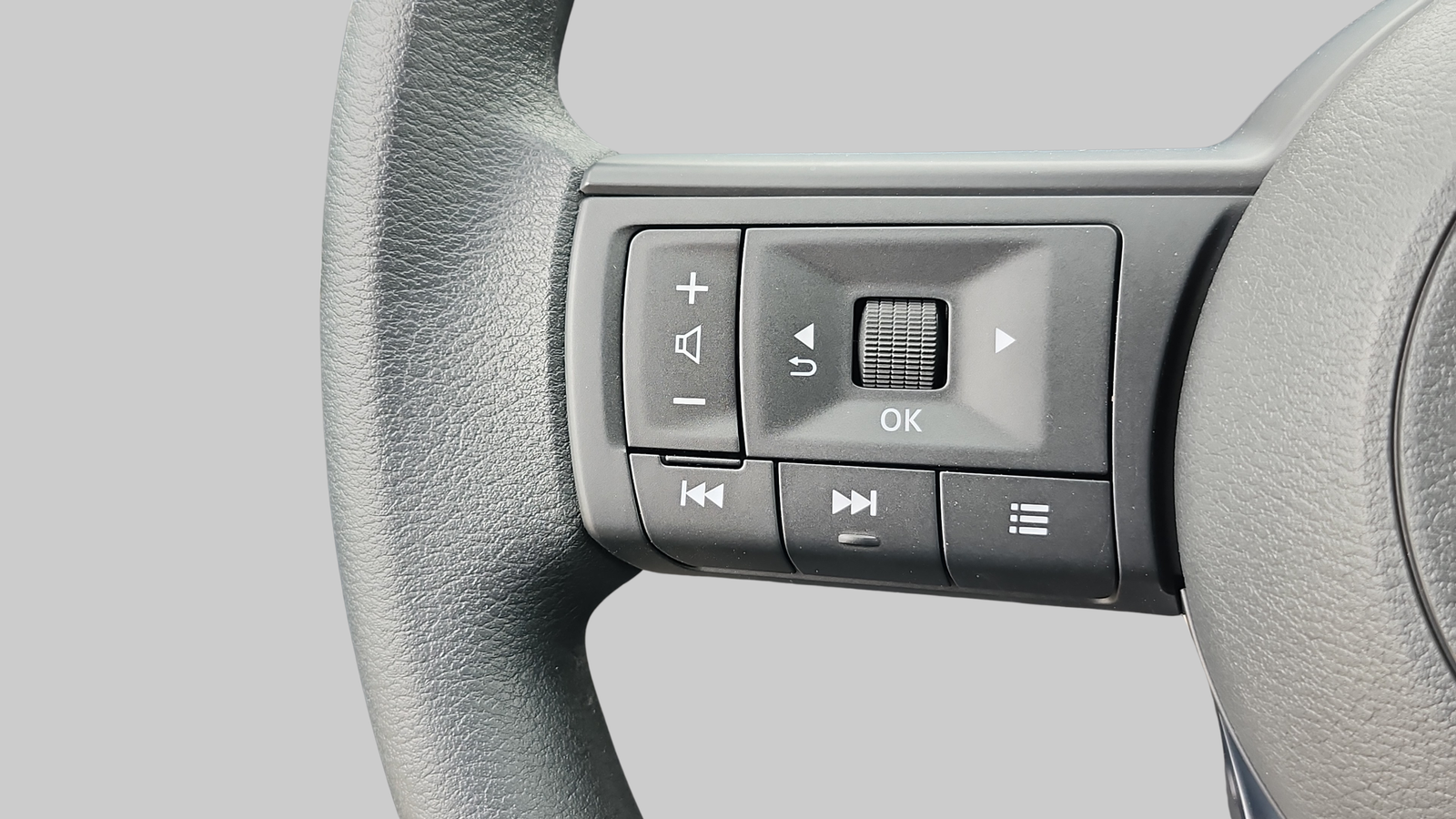 2026 Nissan KICKS S - Photo 19