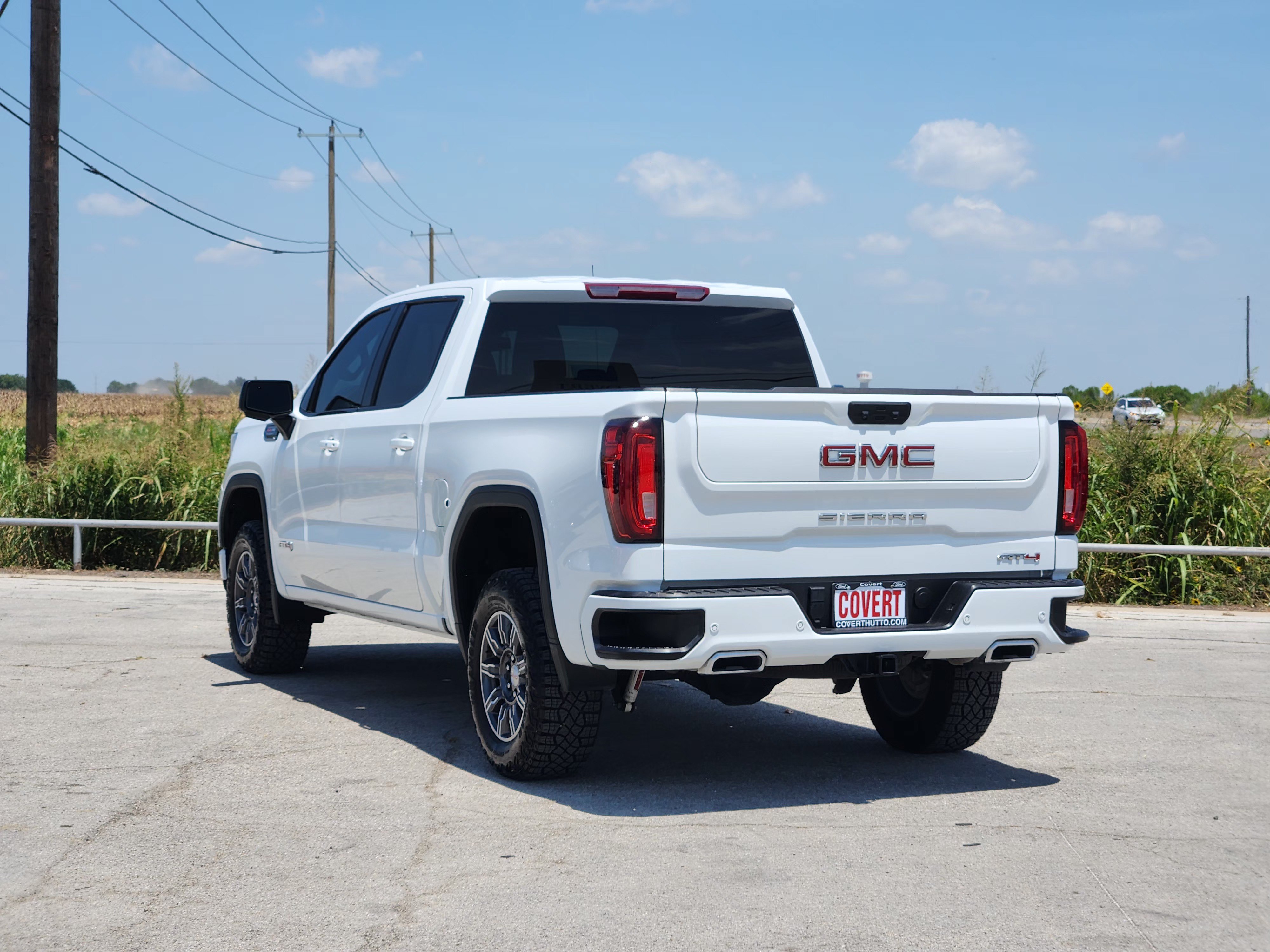 Used 2025 Summit White GMC AT4 image 5