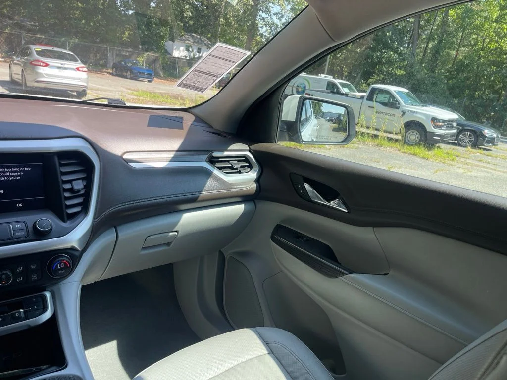 Used 2020 White GMC SLT image 10