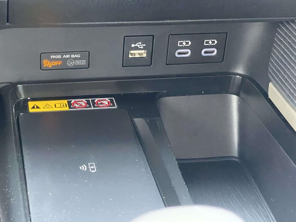 Used 2025  Toyota SE image 26