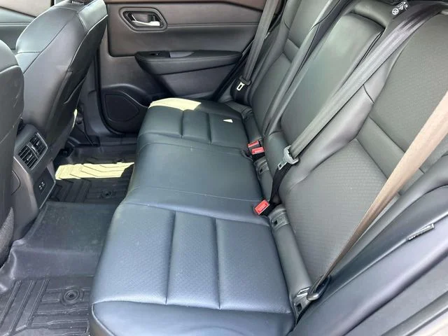 Used 2023 Gray Nissan SV image 21