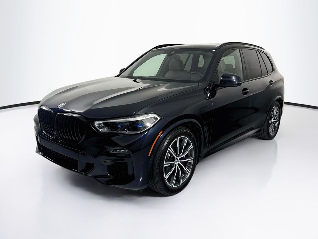 Used 2021 Carbon Black Metallic BMW xDrive45e image 1