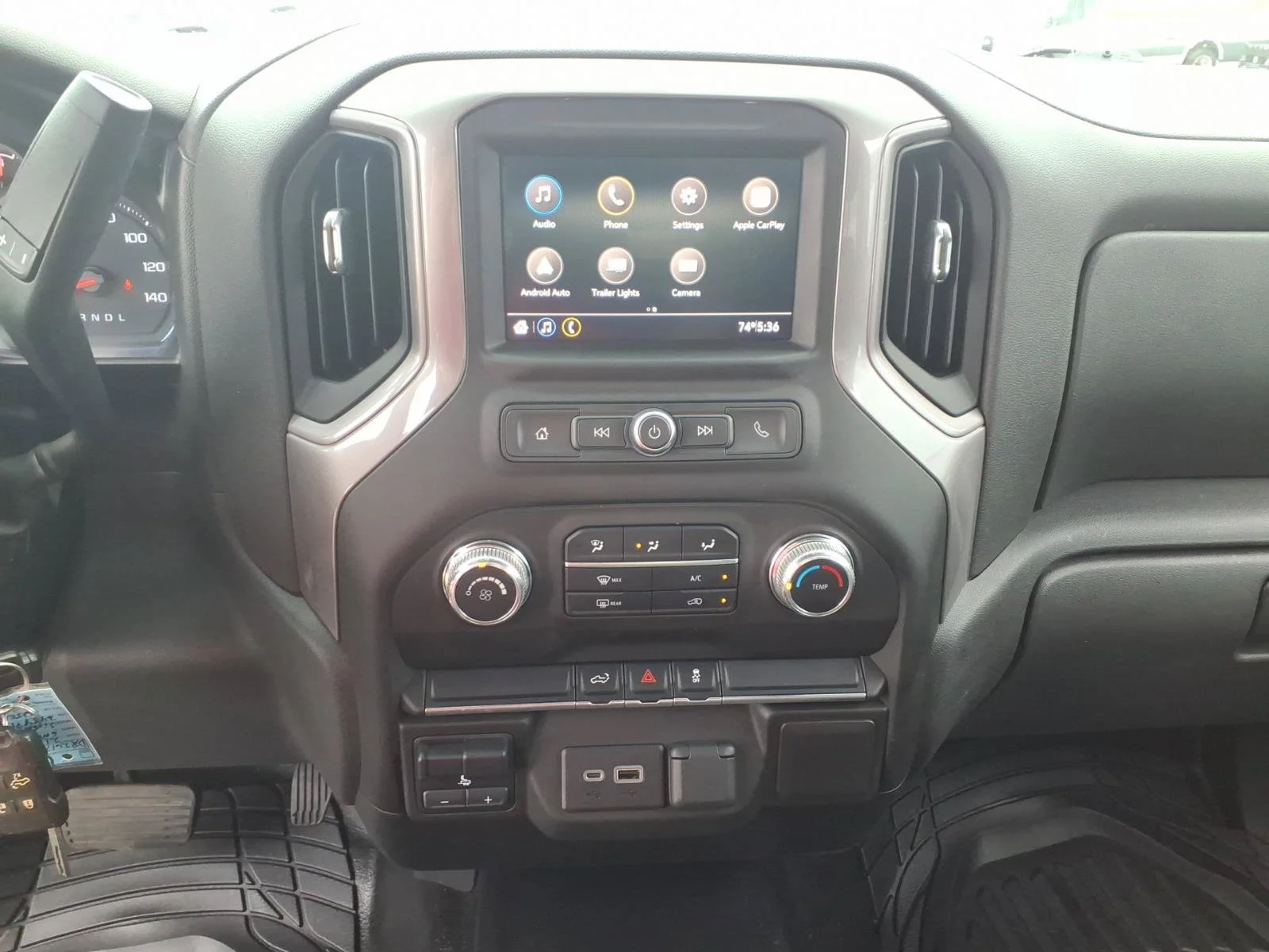 Used 2021 Summit White GMC Base image 9