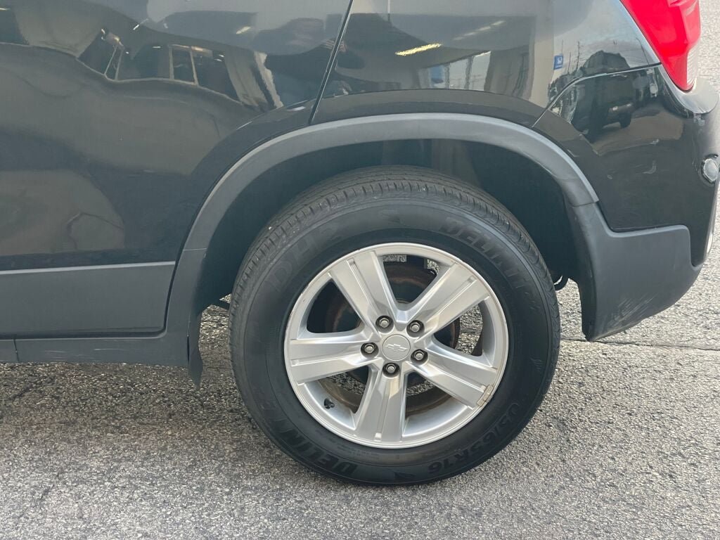 Used 2019 Mosaic Black Metallic Chevrolet LS image 32