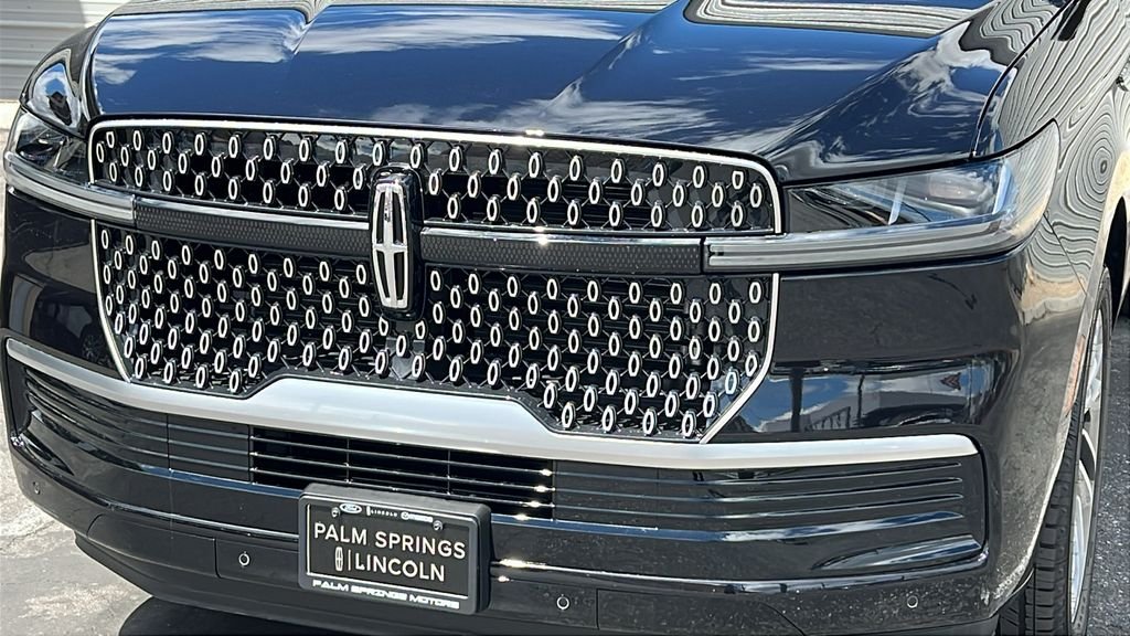 New 2026 Black Lincoln Reserve image 3