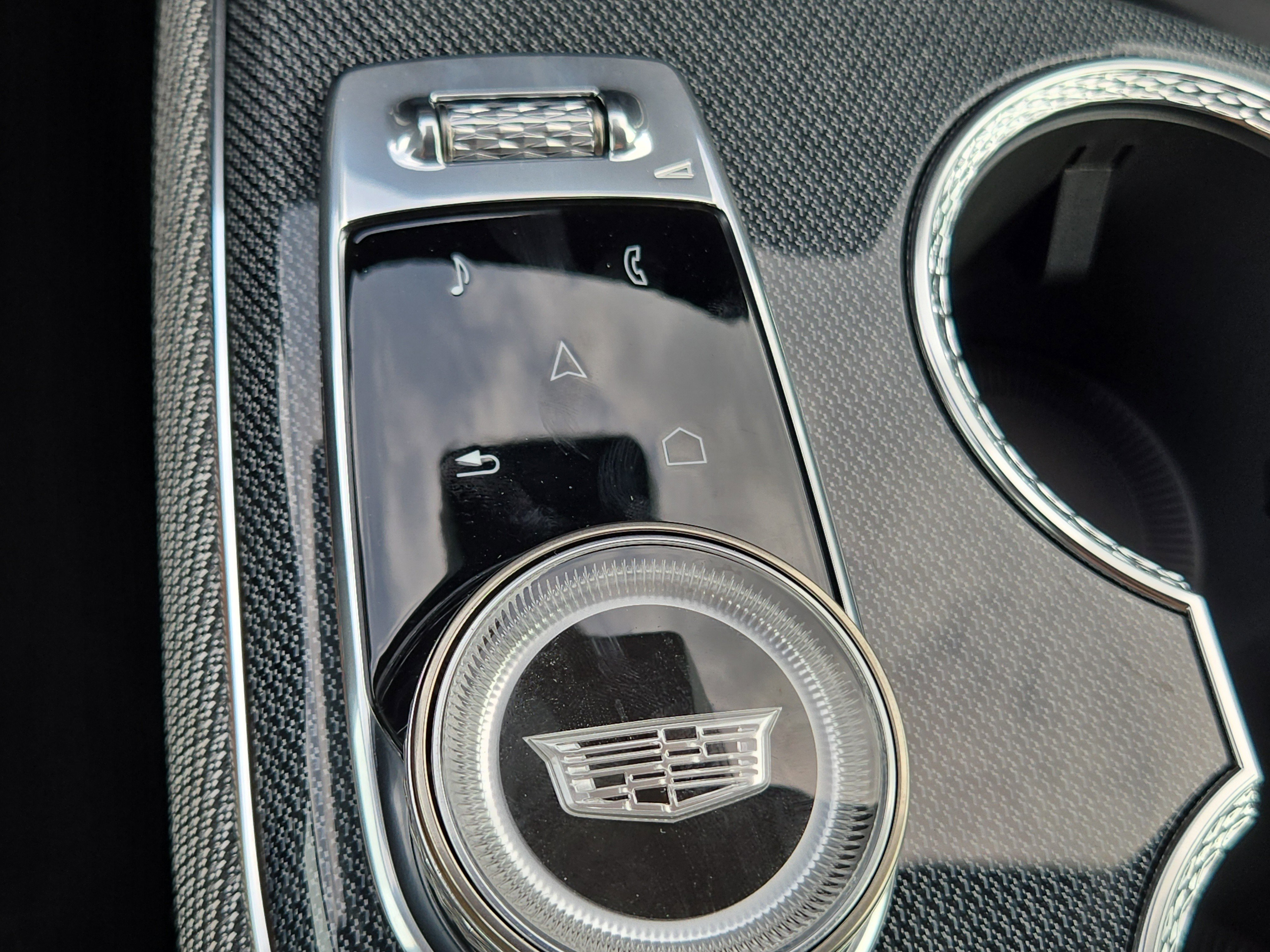 2026 Cadillac OPTIQ Sport - Photo 32