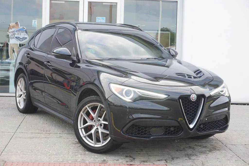 Used 2018 Black Alfa Romeo Ti image 5