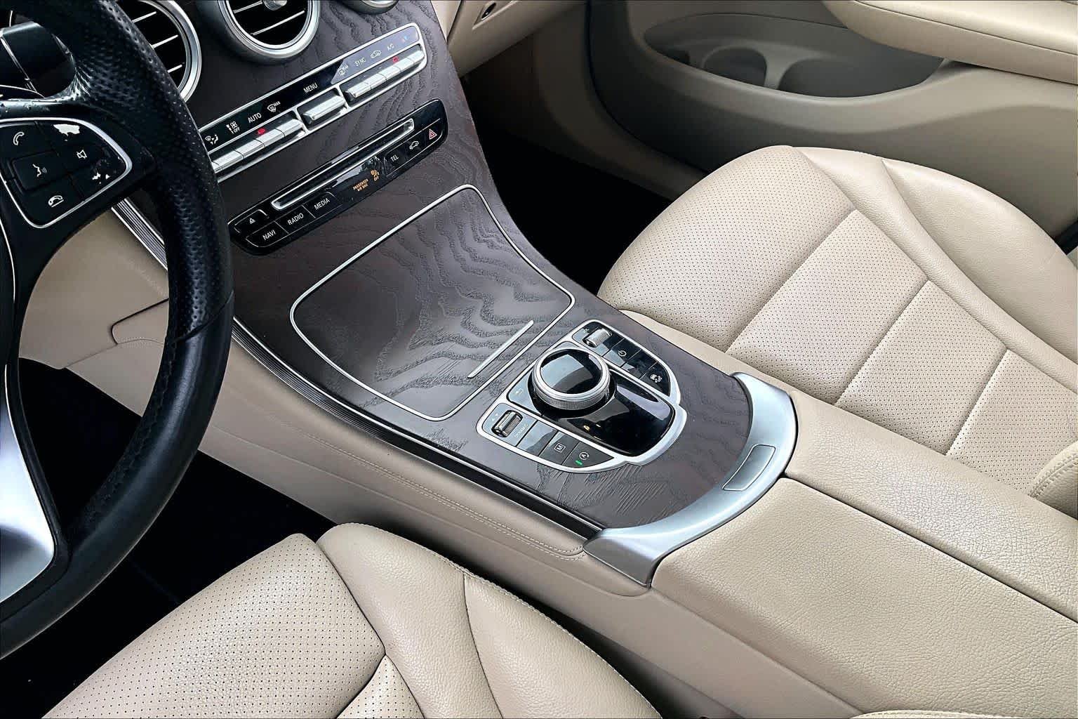 Used 2018 Lunar Blue Metallic Mercedes-Benz GLC 300 image 17
