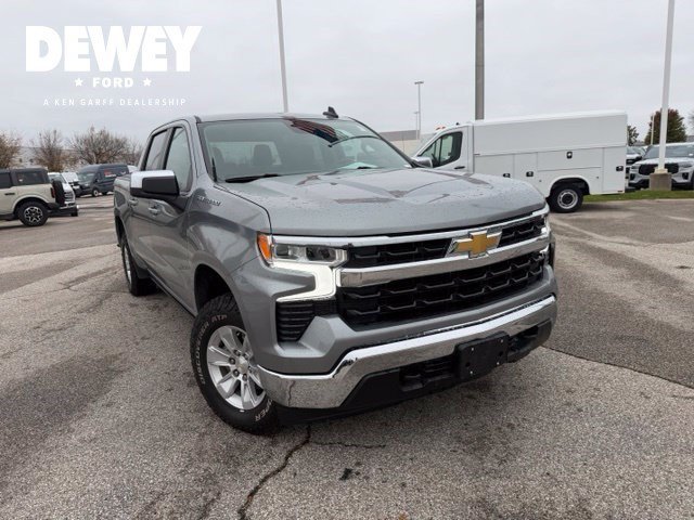 Used 2024 Gray Chevrolet LT image 2
