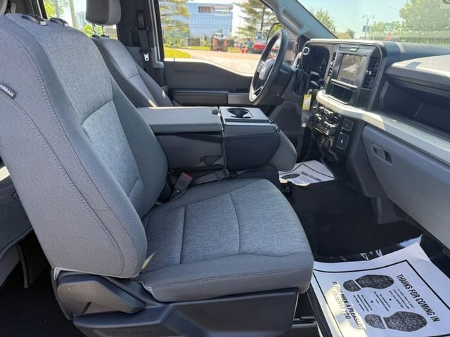 Used 2025 White Ford XL image 11