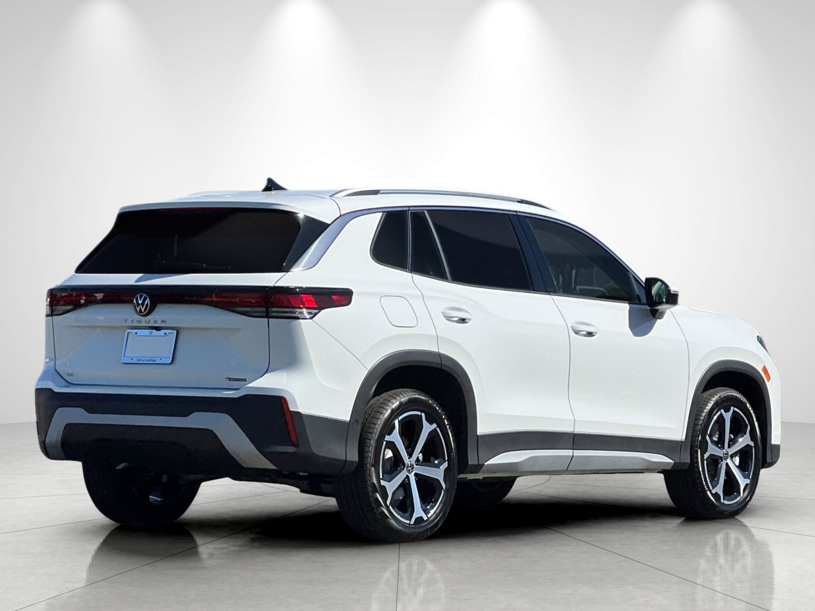 New 2026 Pure White Volkswagen SE image 5