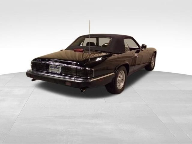 Used 1993  Jaguar Base image 6
