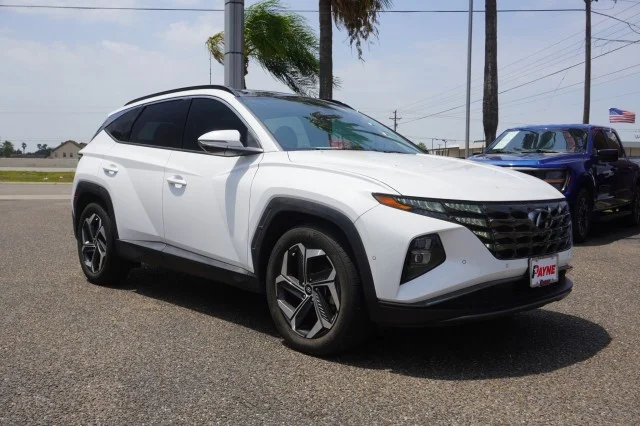 Used 2023  Hyundai Limited image 3