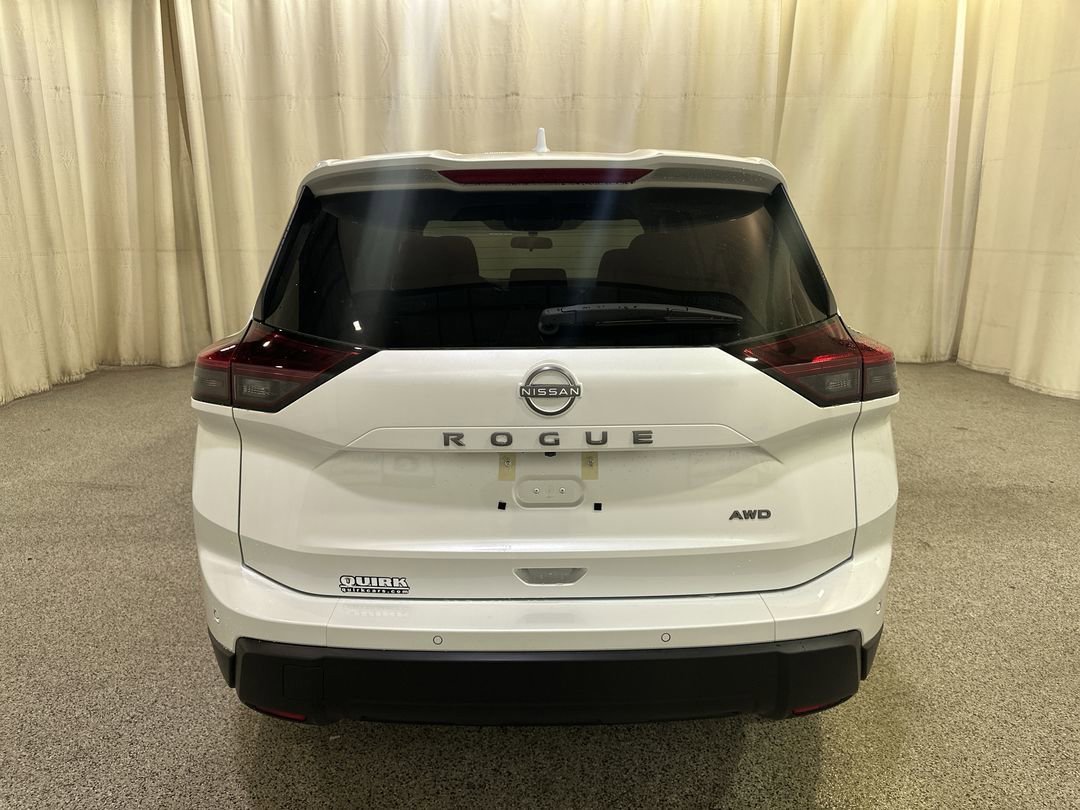 2026 Nissan Rogue SV - Photo 7