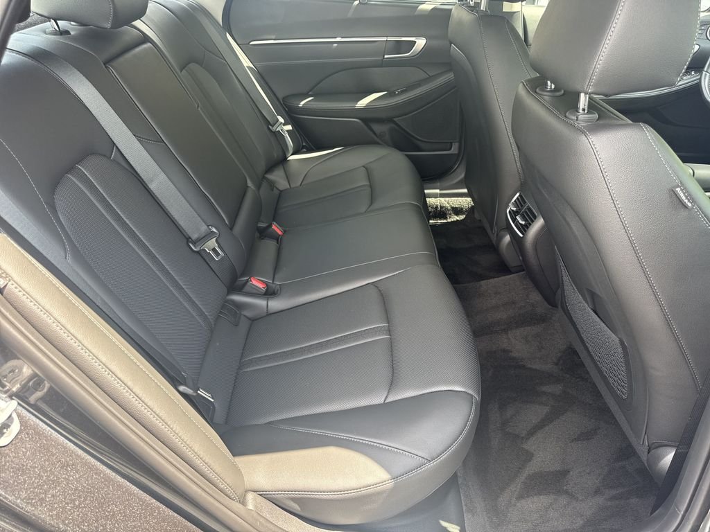 Used 2025 Gray Hyundai Limited image 14