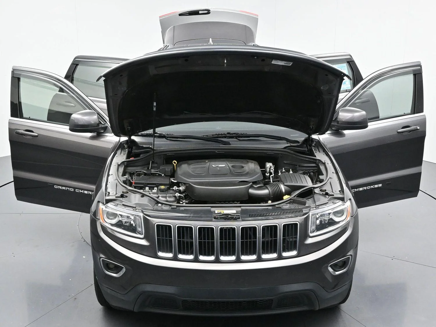 Used 2016  Jeep  image 40