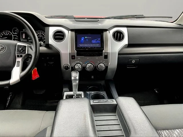 Used 2018 Red Toyota SR5 image 10