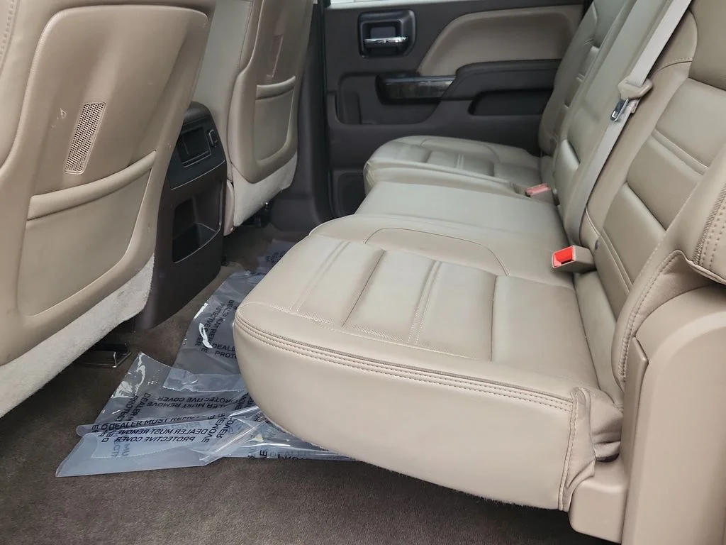 Used 2015 White GMC Denali image 11