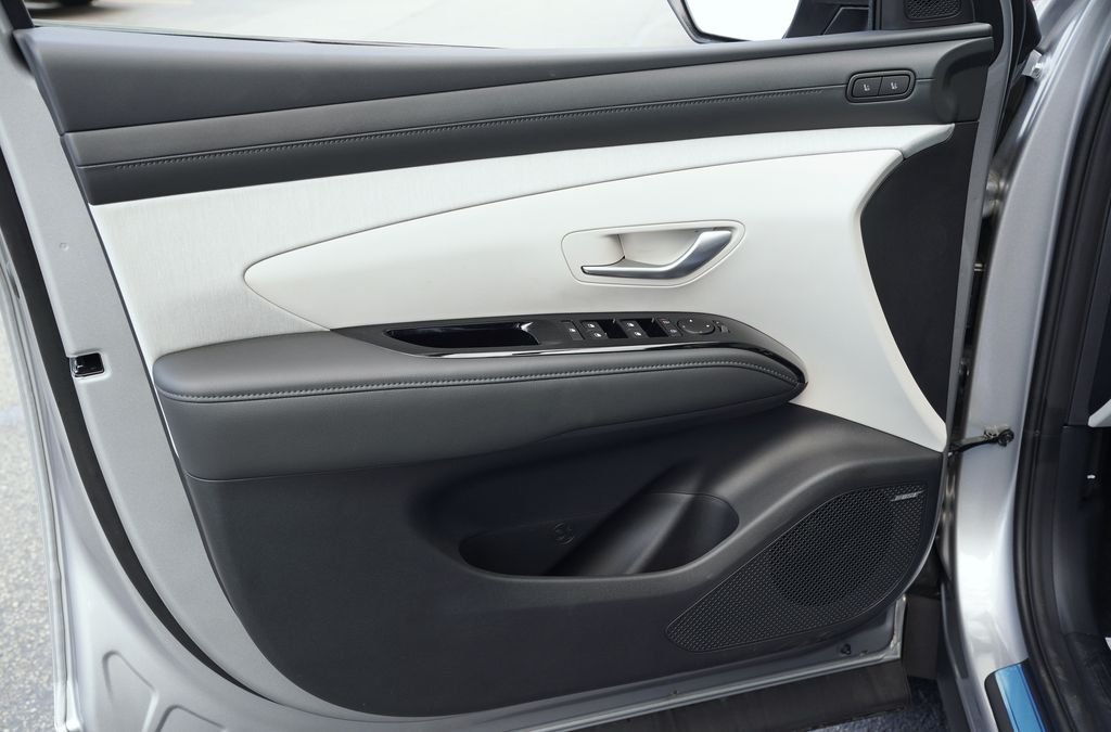 New 2026 Shimmering Silver Hyundai Limited image 14