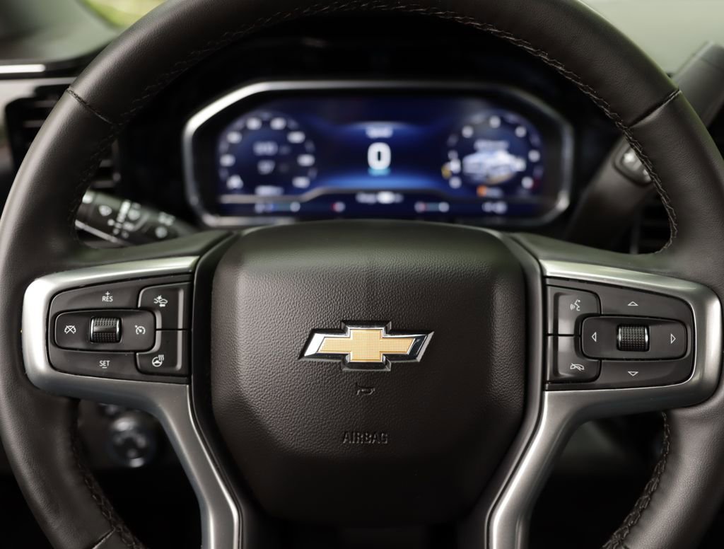 Used 2023 Summit White Chevrolet LT image 11