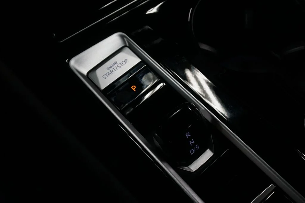 New 2026 Opal White Volkswagen 2.0T SE w/Technology image 15