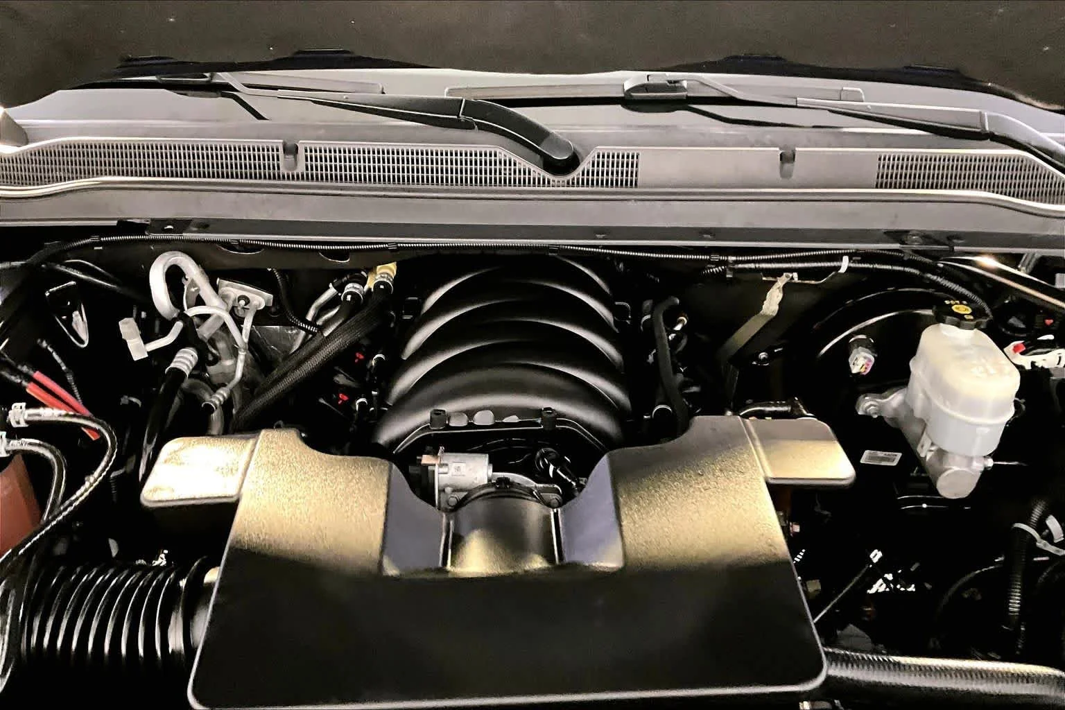 Used 2020 Dark Sapphire Blue Metallic GMC Denali image 31