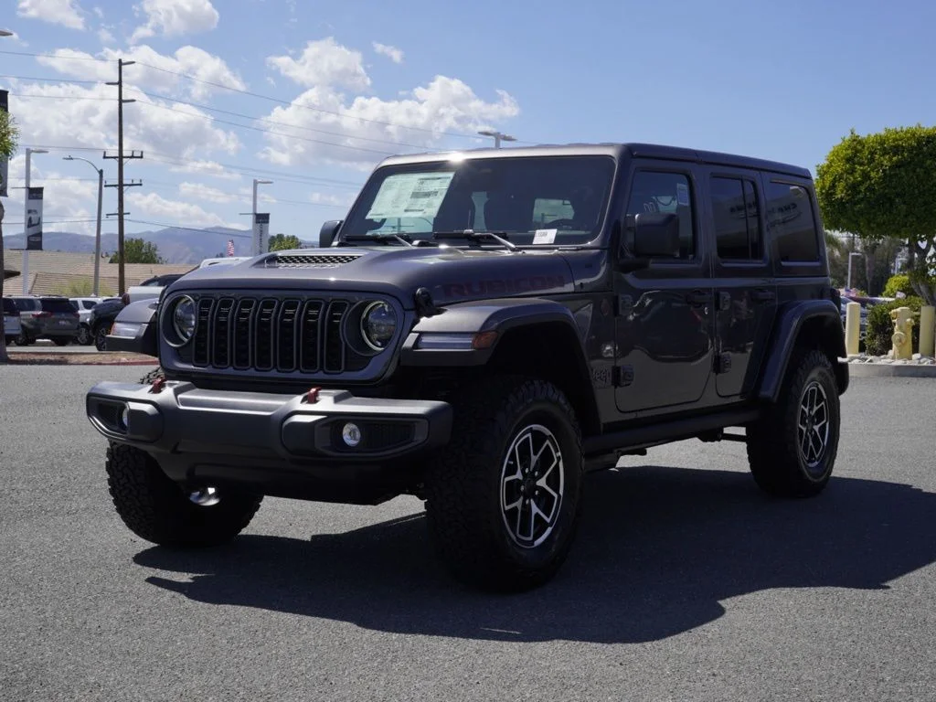 New 2026 Granite Crystal Metallic Clear-Coat Exterior Paint Jeep Rubicon image 7