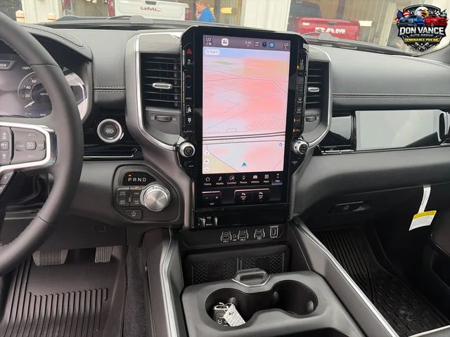 New 2026 Granite Crystal Metallic Clear-Coat Exterior Paint RAM Laramie image 21