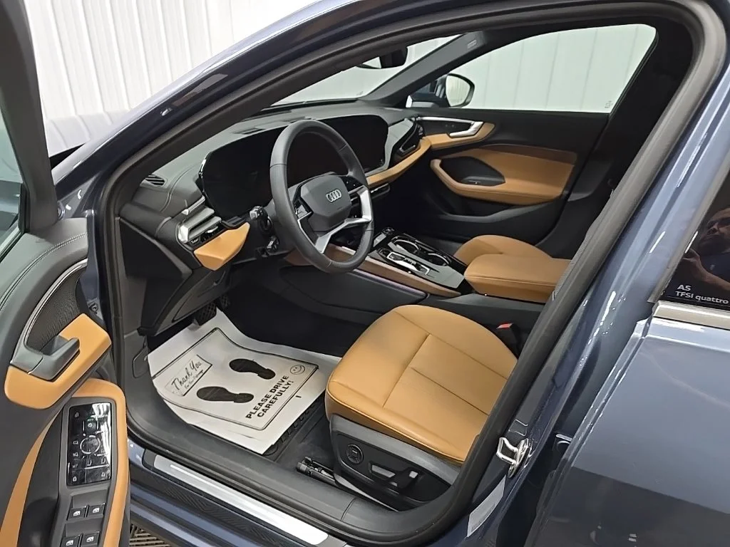 Used 2025 Horizon Blue Metallic Audi 2.0T Premium image 23
