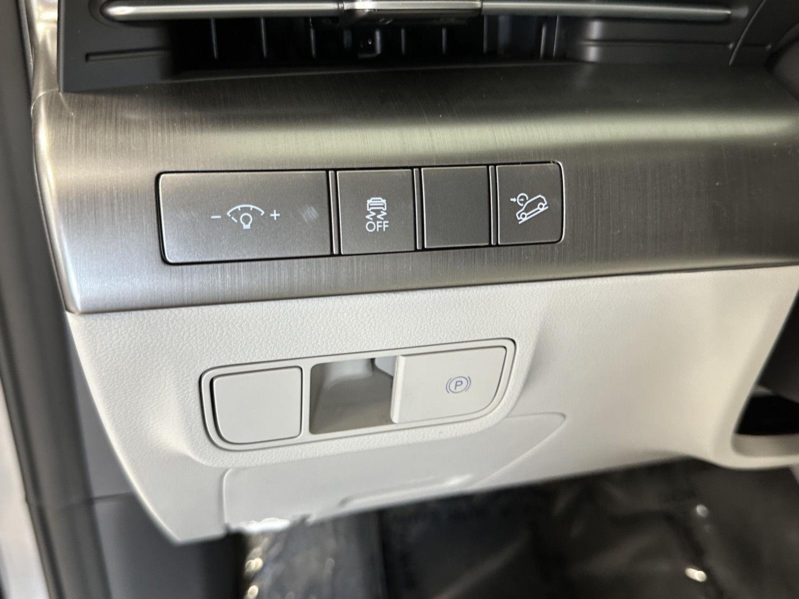 New 2027 Cyber Gray Metallic Hyundai SEL Sport image 27