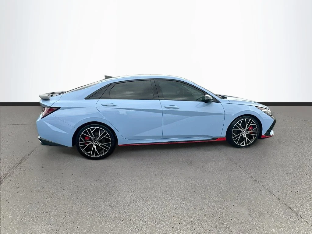 Used 2022 Blue Hyundai Base image 8