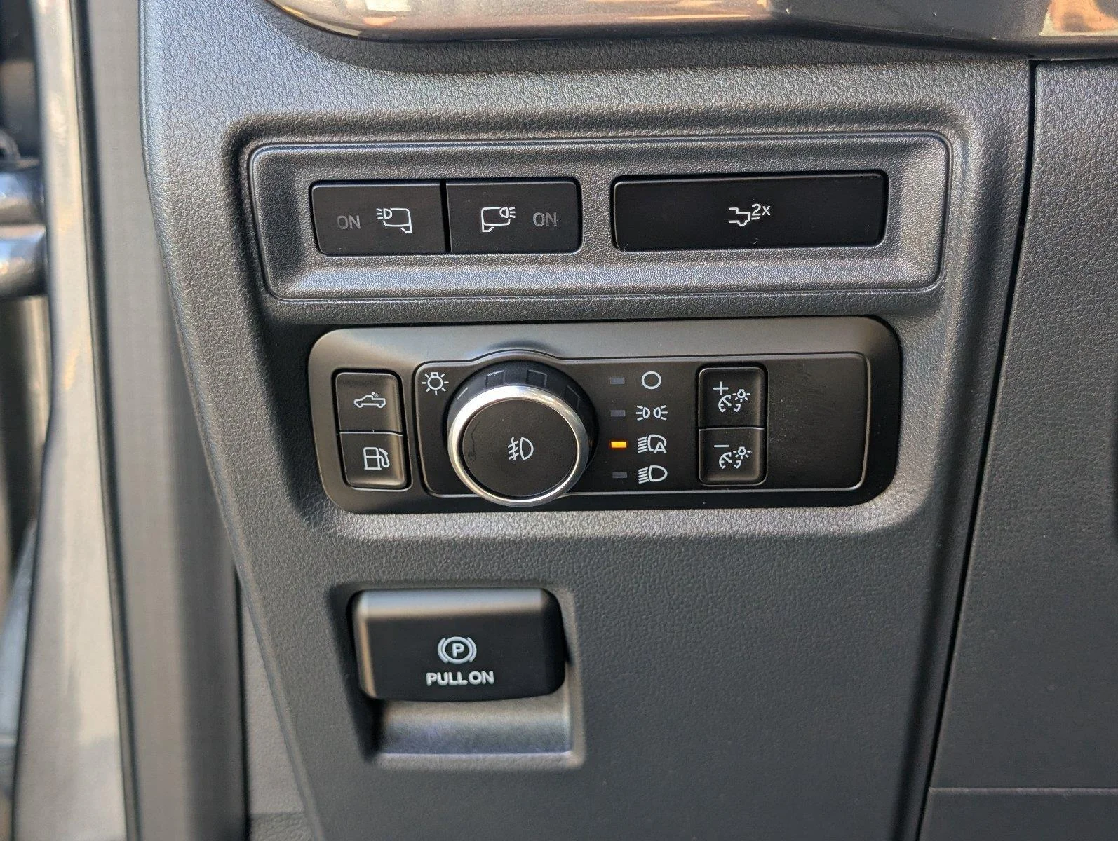 Used 2023 Carbonized Gray Ford XLT image 32