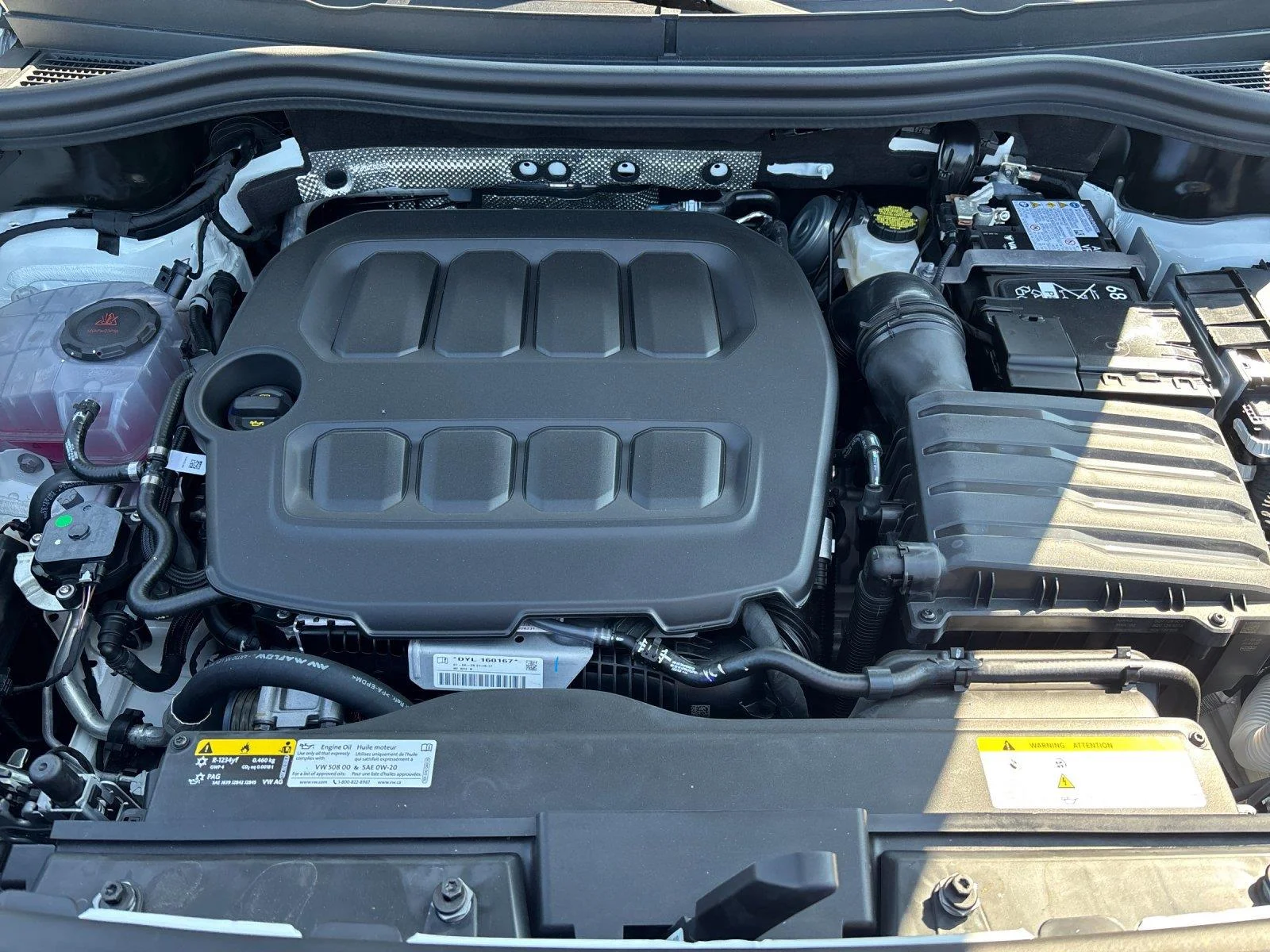 New 2026 Pure White Volkswagen SE image 9