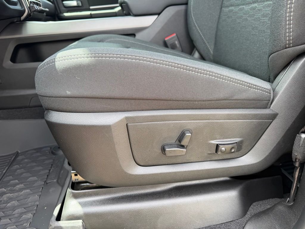New 2026 Ceramic Gray Clear-Coat Exterior Paint RAM Big Horn image 13