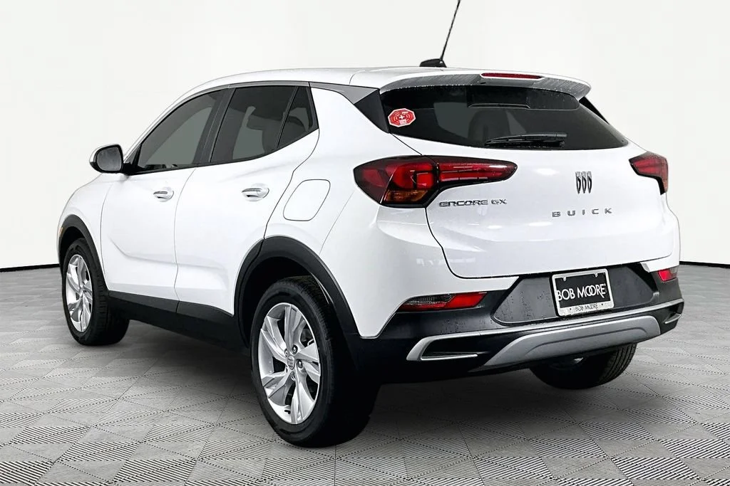 New 2026 Summit White Buick Preferred image 4