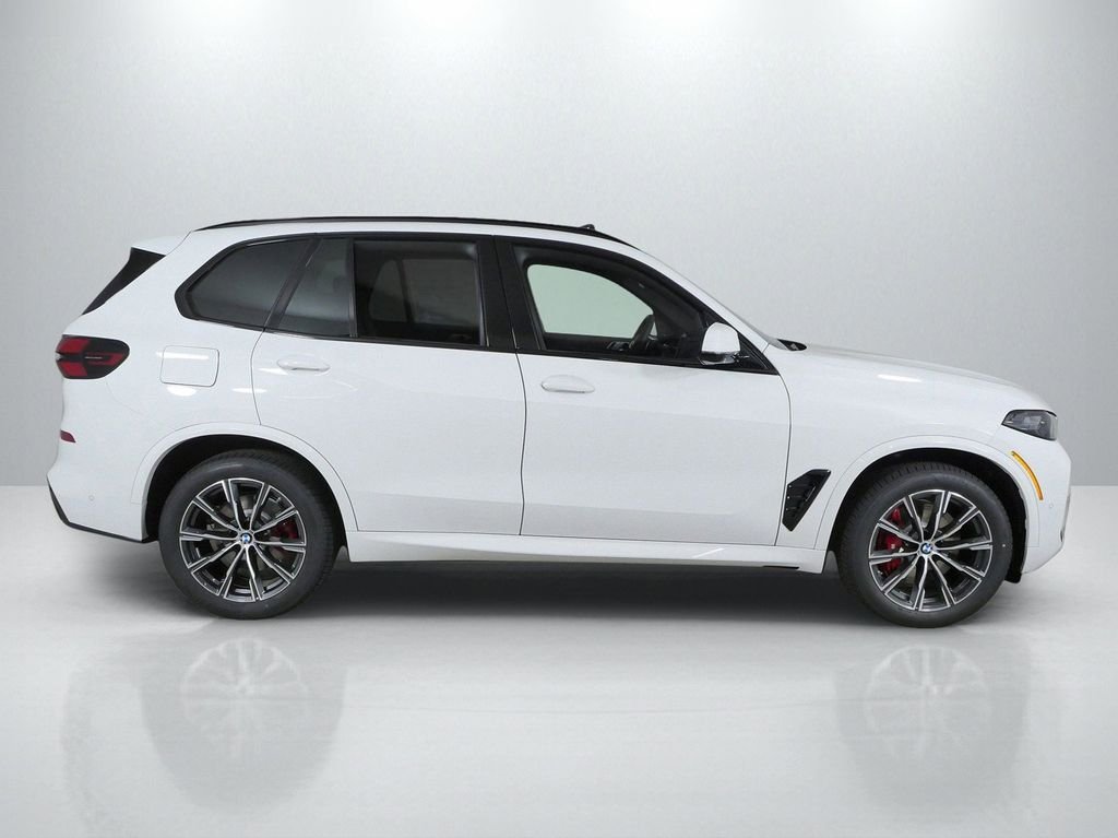 New 2026 Alpine White BMW xDrive40i image 8