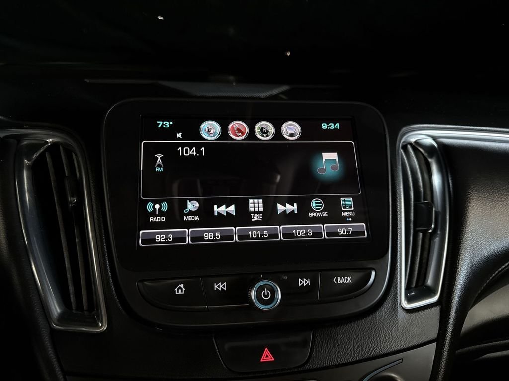 Used 2017 Velvet Chevrolet LT image 28