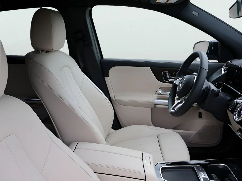 New 2026 Mountain Gray Metallic Mercedes-Benz GLA 250 image 8